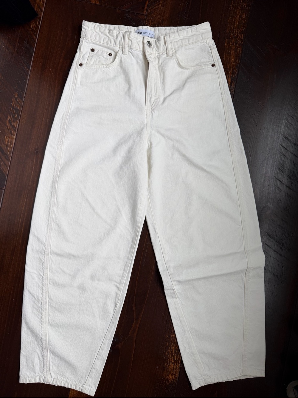 Zara Off White Barrel Jean